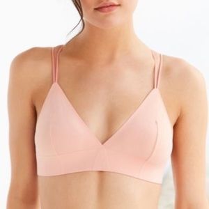 NWT Out From Under Adelina Fusion Triangle Bra